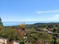 Eladó családi ház, Balatonalmádiban 199 M Ft, 9 szobás