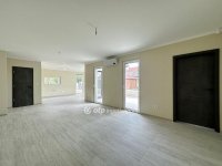 Eladó ikerház, Cegléden 135 M Ft, 4 szobás