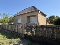 Eladó családi ház, Zalakaroson 93 M Ft, 6 szobás