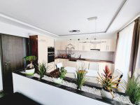 Eladó családi ház, Kerepesen 119.9 M Ft, 5 szobás