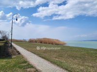 Eladó téglalakás, Fonyódon 175 M Ft, 3 szobás