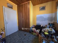 Eladó családi ház, Veszprémben 85.8 M Ft, 3+2 szobás