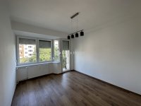 Eladó panellakás, Pécsett 59.5 M Ft, 3 szobás