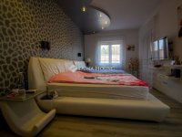 Eladó családi ház, Szegeden 409 M Ft, 6 szobás