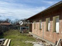 Eladó családi ház, Pilisen 71.99 M Ft, 5 szobás
