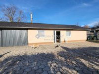 Eladó családi ház, Baracskán 127 M Ft, 8 szobás