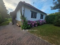 Eladó családi ház, Farkasgyepűn 121.9 M Ft, 3 szobás