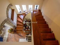 Eladó családi ház, Szegeden 409 M Ft, 6 szobás