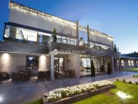 Kiadó iroda, Budapesten, III. kerületben 5865 E Ft / hó