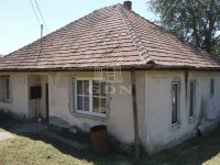 Eladó családi ház, Valkón 58 M Ft, 2 szobás
