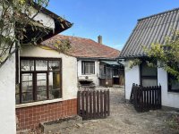 Eladó családi ház, Szekszárdon 16 M Ft, 3 szobás