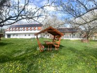 Eladó családi ház, Lullán 130 M Ft, 15 szobás