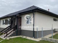 Eladó családi ház, Veszprémben 63.315 M Ft, 1+3 szobás