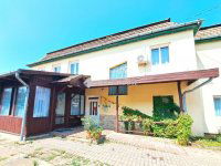 Eladó hotel, Galgahévízen 215 M Ft, 16 szobás