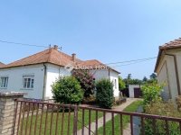Eladó családi ház, Bólyban 51.9 M Ft, 6 szobás