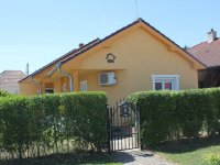 Eladó családi ház, Fertőendréden 87.99 M Ft, 1+1 szobás