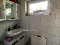 Eladó családi ház, Veresegyházon 66.9 M Ft, 2 szobás