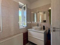 Eladó családi ház, Vecsésen 105 M Ft, 4 szobás