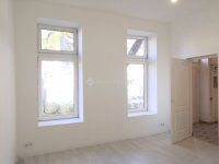 Kiadó téglalakás, albérlet