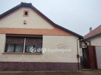 Eladó családi ház