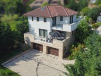 Eladó családi ház, Szentendrén 450 M Ft, 4 szobás