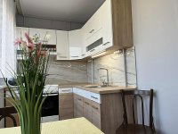 Eladó panellakás, Kecskeméten 43.9 M Ft, 3 szobás