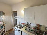 Eladó panellakás, Pécsett 52.9 M Ft, 3 szobás