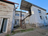 Eladó családi ház, Pilisen 70 M Ft, 10 szobás