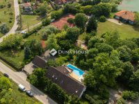 Eladó családi ház, Délegyházán 750 M Ft, 13 szobás