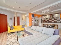 Eladó családi ház, Szigetbecsén 135 M Ft, 4 szobás