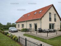 Eladó ikerház, Budakalászon 149.9 M Ft, 5 szobás