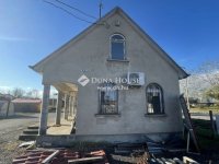 Eladó ipari ingatlan, Cegléden 125 M Ft / költözzbe.hu