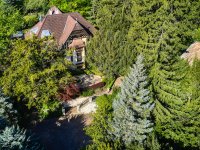 Eladó családi ház, Sopronban, Fenyves soron 399 M Ft, 7 szobás