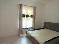 Eladó családi ház, Ercsiben 84.9 M Ft, 3 szobás