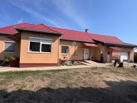 Eladó családi ház, Hosszúpályin 35 M Ft, 3 szobás