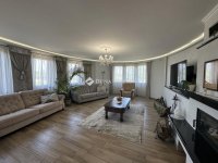 Eladó családi ház, Kecskeméten 224.9 M Ft, 7 szobás