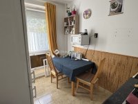 Eladó panellakás, Pécsett 41.9 M Ft, 3 szobás
