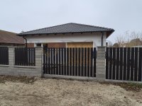 Eladó családi ház, XVIII. kerületben 129.9 M Ft, 3 szobás