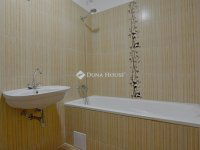 Eladó téglalakás, Kecskeméten 54.99 M Ft, 2 szobás