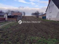 Eladó telek, Tápszentmiklóson 4.6 M Ft / költözzbe.hu