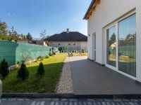 Eladó családi ház, Velencén 144 M Ft, 6 szobás