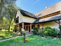 Eladó családi ház, Kecskeméten 450 M Ft, 7 szobás