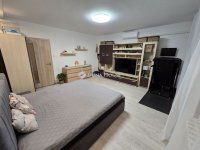 Eladó panellakás, Veszprémben 63.9 M Ft, 3 szobás