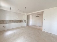 Eladó téglalakás, Siklóson 66.9 M Ft, 3 szobás