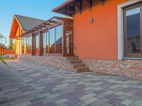 Eladó családi ház