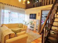 Eladó téglalakás, Pécsett 75 M Ft, 4 szobás