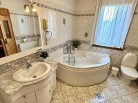 Eladó családi ház, Veresegyházon 189 M Ft, 7 szobás