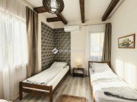 Eladó családi ház, Kecskeméten 199 M Ft, 9 szobás