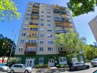 Eladó panellakás, Cegléden 41.9 M Ft, 2 szobás