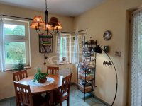 Eladó családi ház, Gödöllőn 184 M Ft, 8 szobás